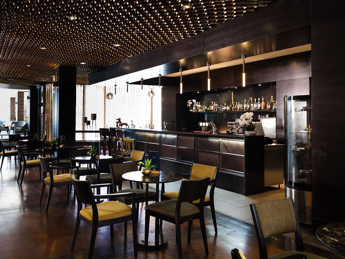 לובי בר לובי בר